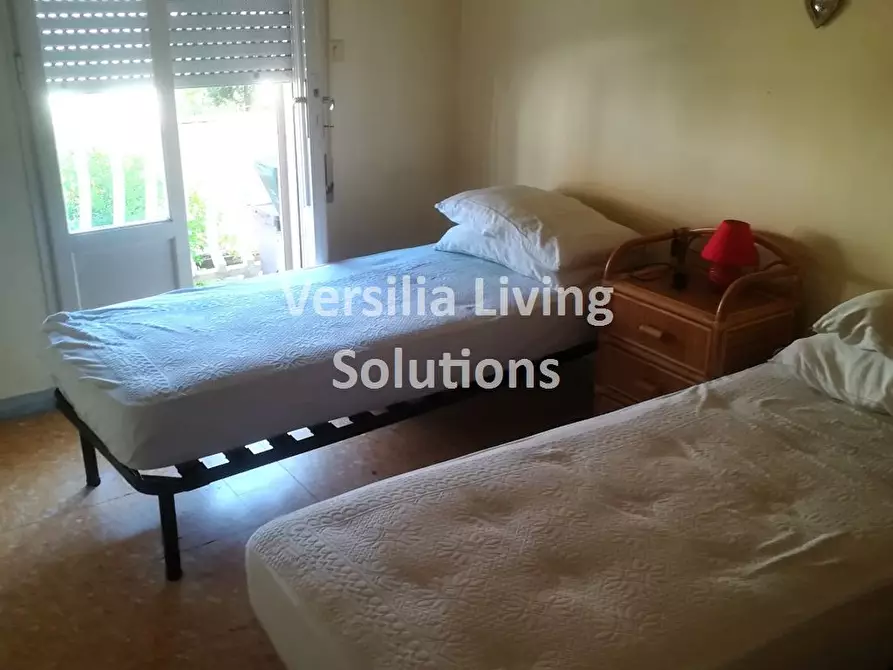 Immagine 1 di Appartamento in vendita  a Viareggio