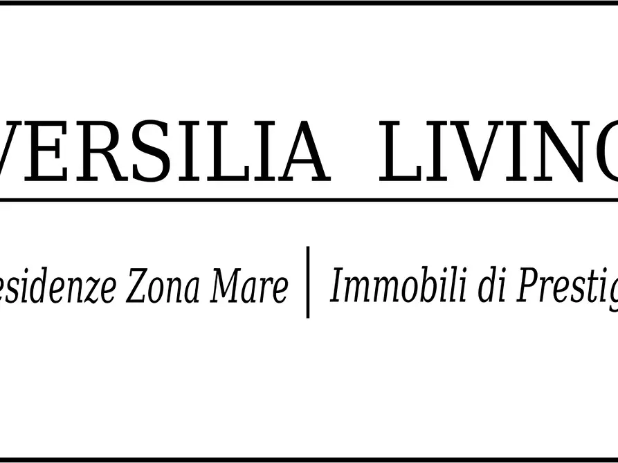 Immagine 1 di Appartamento in vendita  a Viareggio