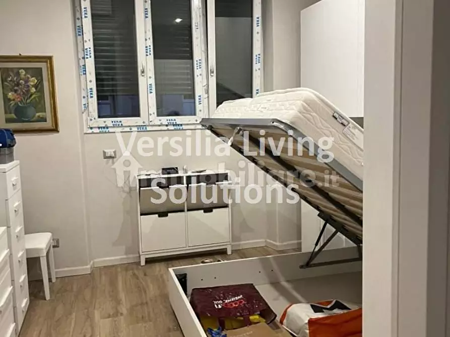 Immagine 3 di Appartamento in vendita  a Viareggio