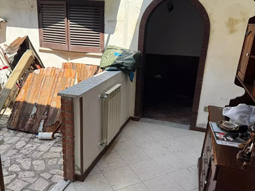Immagine 1 di Casa indipendente in vendita  a Viareggio