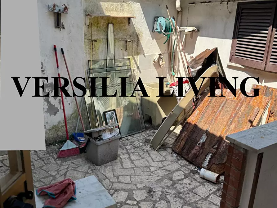 Immagine 3 di Casa indipendente in vendita  a Viareggio