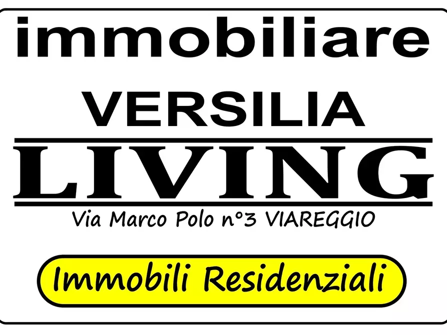 Immagine 9 di Appartamento in vendita  a Viareggio