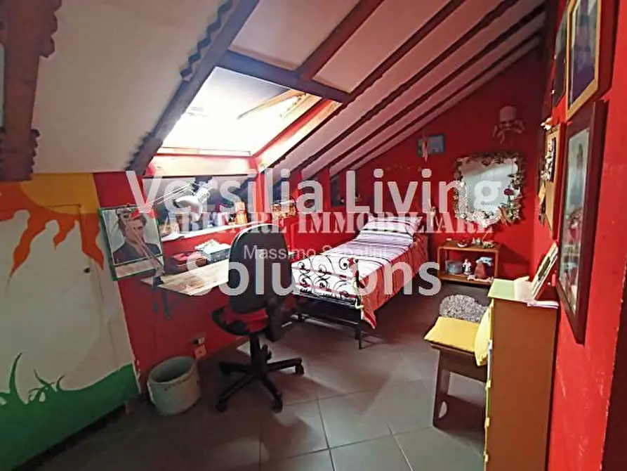 Immagine 3 di Appartamento in vendita  a Viareggio