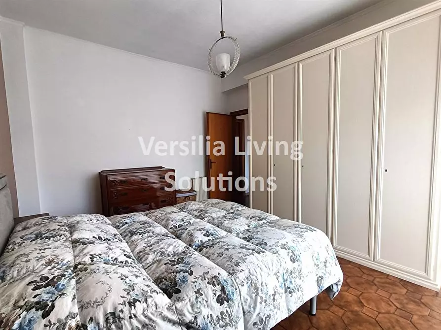 Immagine 9 di Appartamento in vendita  a Viareggio