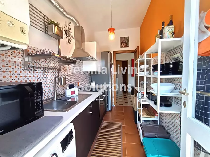 Immagine 4 di Appartamento in vendita  a Viareggio