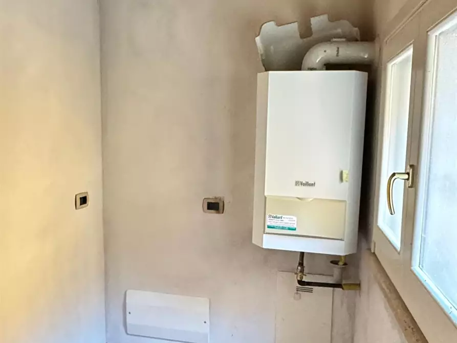 Immagine 2 di Appartamento in vendita  in via Giulio Romano a Mantova