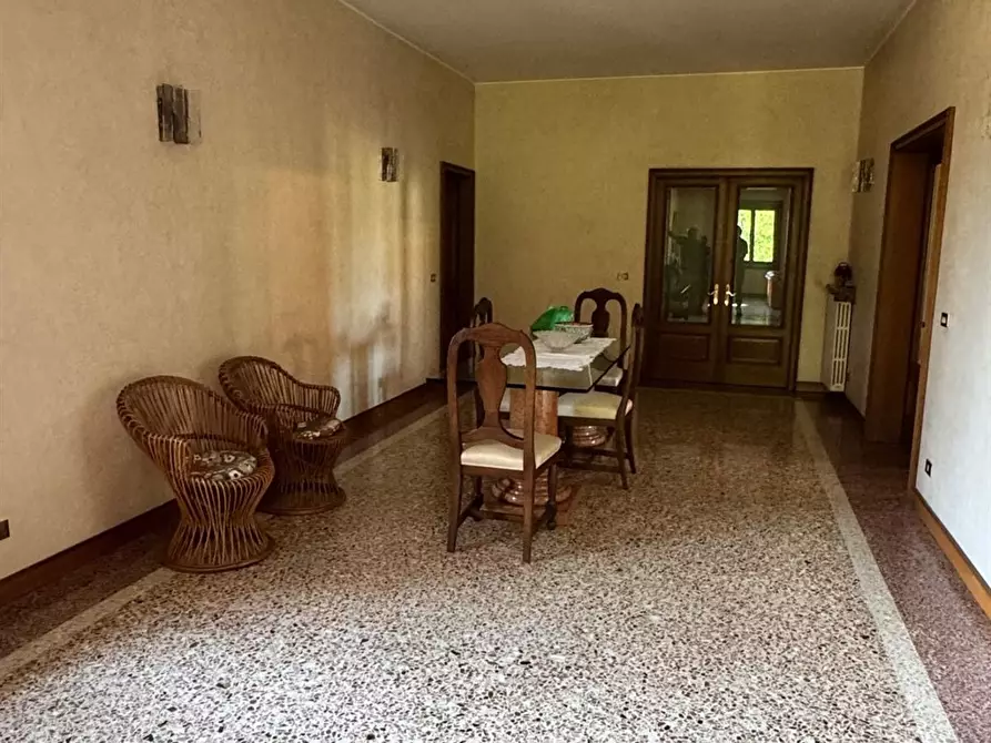 Immagine 9 di Villa in vendita  a San Giorgio Di Mantova