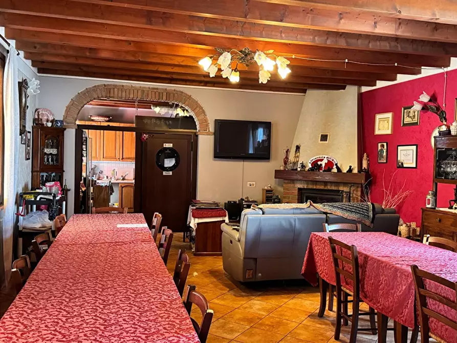 Immagine 7 di Rustico / casale in vendita  a Bagnolo San Vito