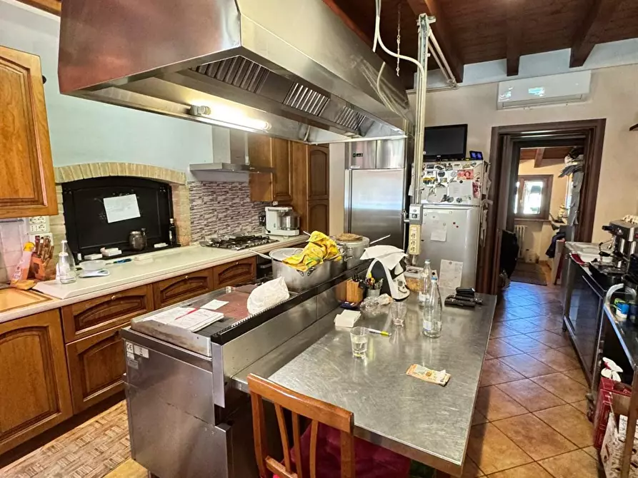 Immagine 4 di Rustico / casale in vendita  a Bagnolo San Vito