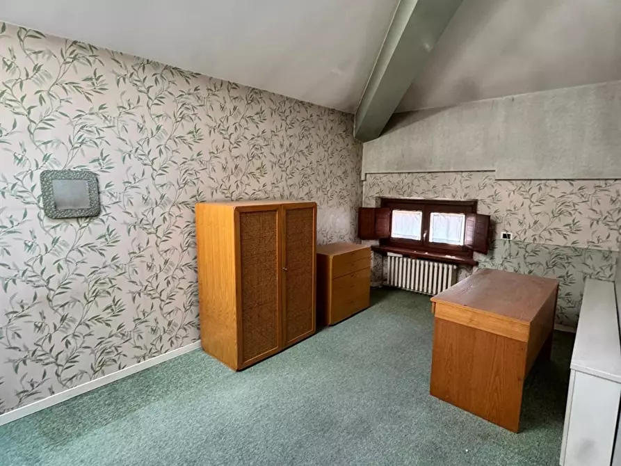 Immagine 9 di Appartamento in vendita  a Mantova