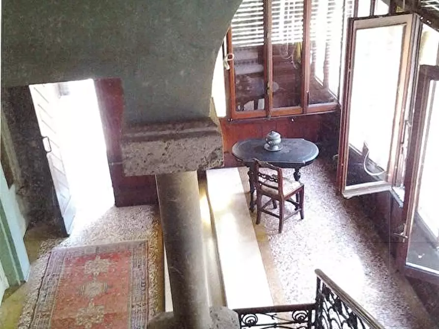 Immagine 9 di Villa in vendita  a Borgo Virgilio