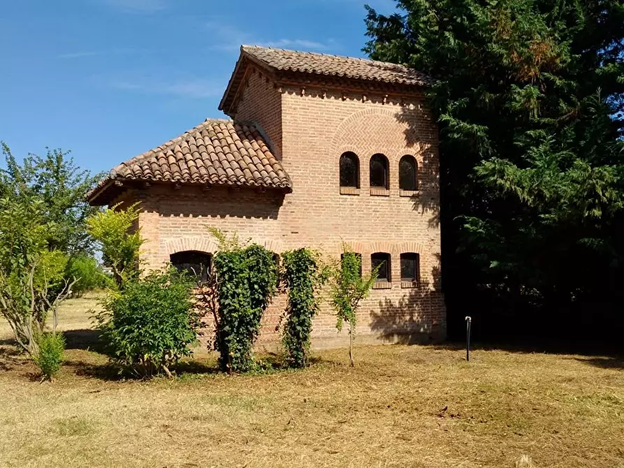 Immagine 1 di Villa in vendita  a Borgo Virgilio