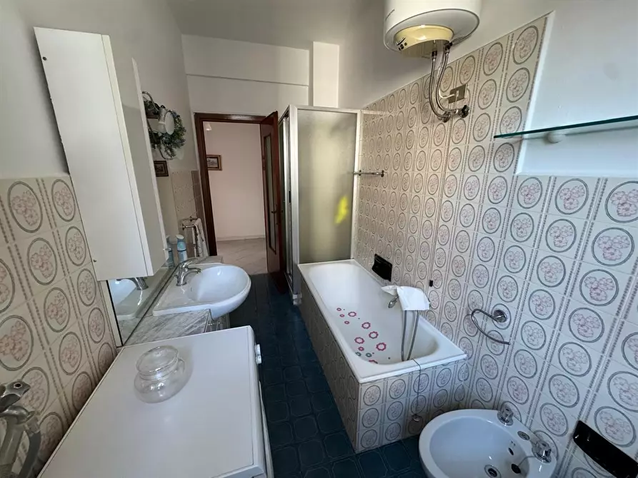 Immagine 3 di Appartamento in vendita  in via Piave 69 a Albenga