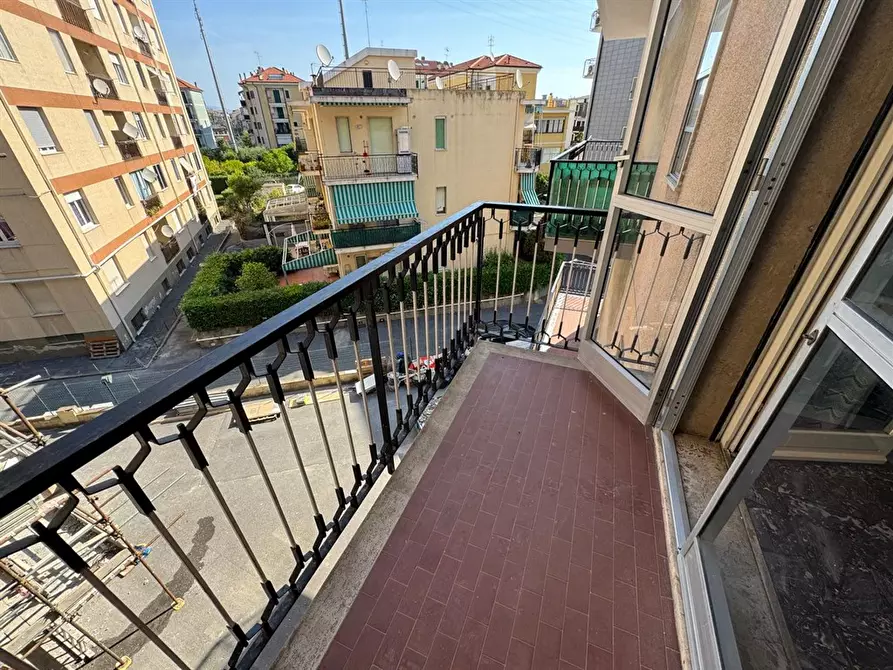 Immagine 5 di Appartamento in vendita  in via Piave 69 a Albenga