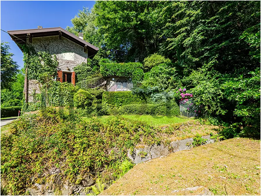 Immagine 6 di Rustico / casale in vendita  in Strada per Noceno a Bellano