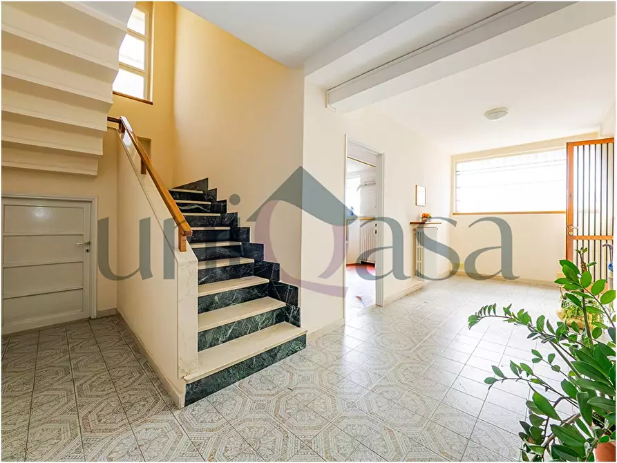 Immagine 3 di Casa semindipendente in vendita  a Lecco