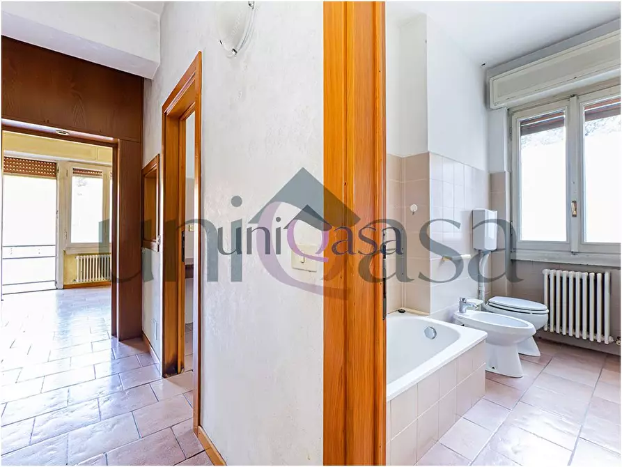 Immagine 9 di Appartamento in vendita  in Via Meda 4 a Inverigo