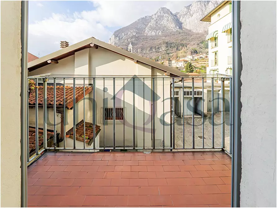 Immagine 8 di Appartamento in vendita  a Lecco