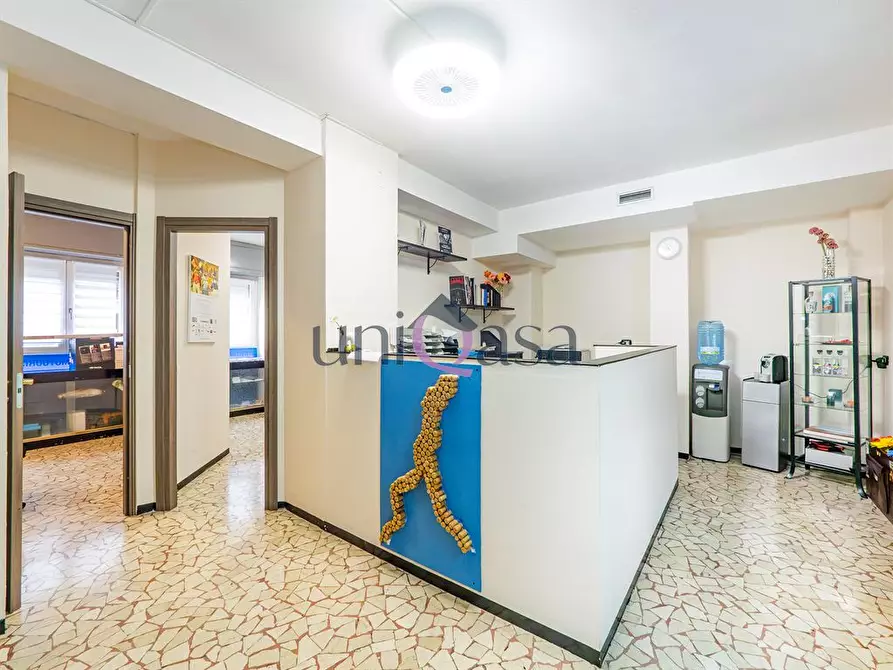 Immagine 6 di Ufficio in vendita  in Via Camillo Benso conte di cavour a Lecco