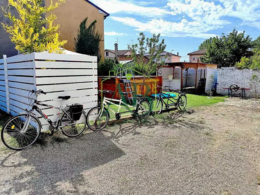 Immagine 4 di Casa indipendente in vendita  a Ravenna