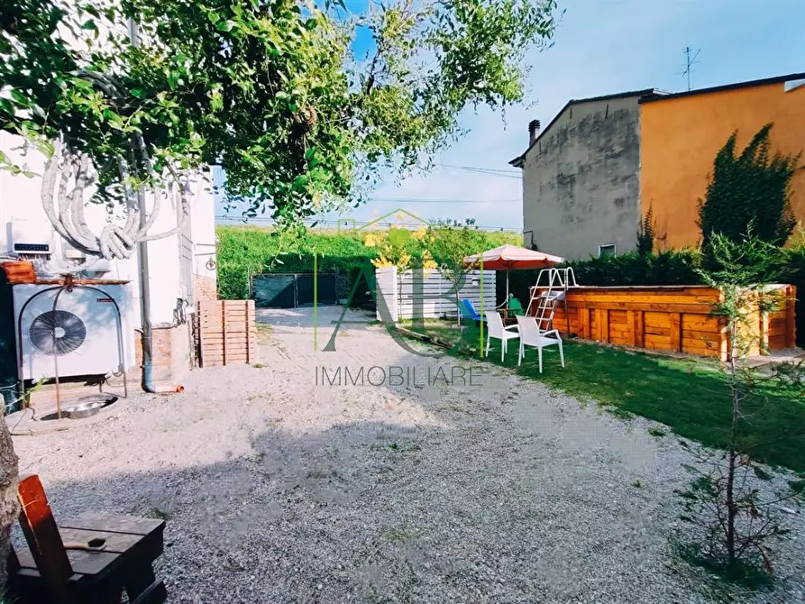 Immagine 3 di Casa indipendente in vendita  a Ravenna