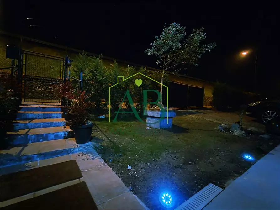 Immagine 9 di Casa indipendente in vendita  a Ravenna