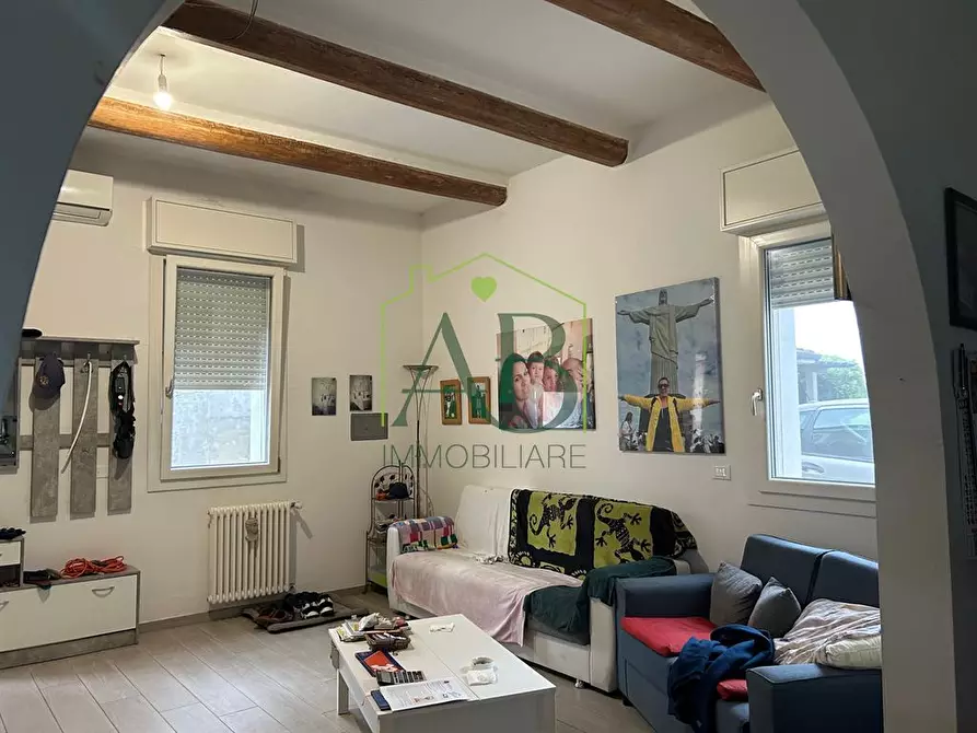 Immagine 1 di Casa indipendente in vendita  a Ravenna