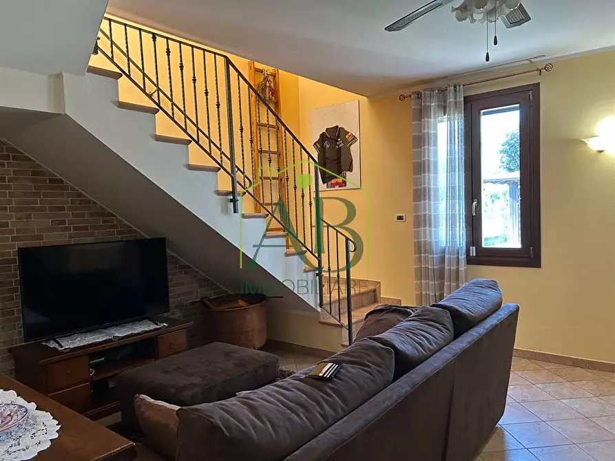 Immagine 2 di Casa bifamiliare in vendita  a Ravenna