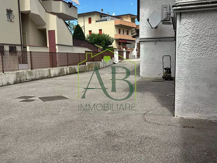 Immagine 4 di Appartamento in vendita  a Ravenna