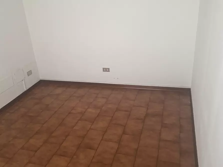 Immagine 6 di Appartamento in vendita  in VIA ALBERTO DA GIUSSANO 15 a Busto Arsizio