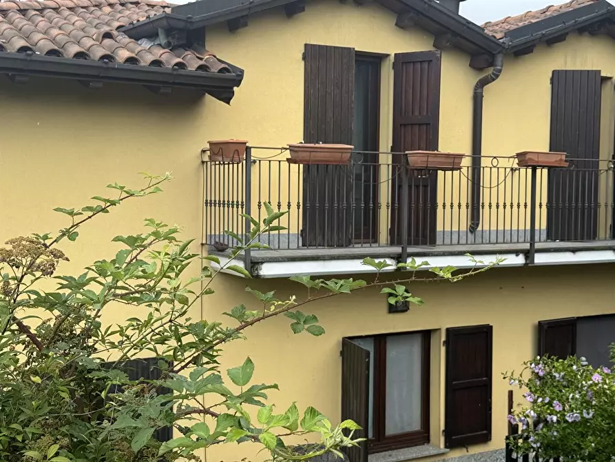 Immagine 2 di Villa in vendita  in AL RONCO 6 a Gavirate