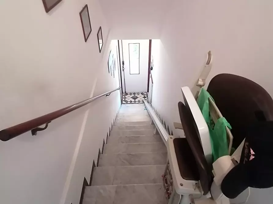 Immagine 2 di Casa semindipendente in vendita  in PIAZZA PATRIOTI 5 a Taino