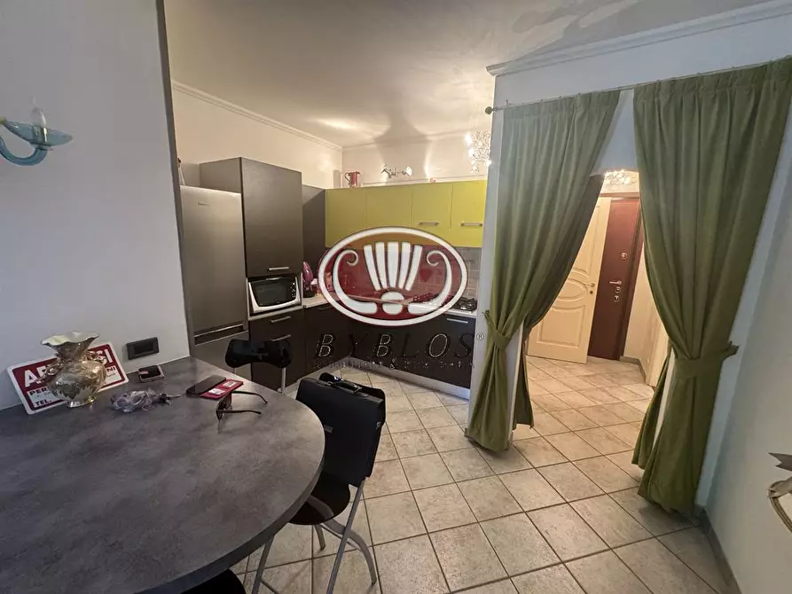 Immagine 4 di Appartamento in vendita  in Viale Aguggiari 77 a Varese