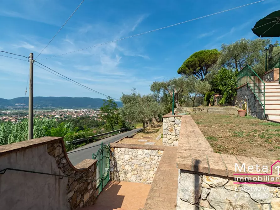Immagine 6 di Villa in vendita  in via Provinciale 215 a Castelnuovo Magra
