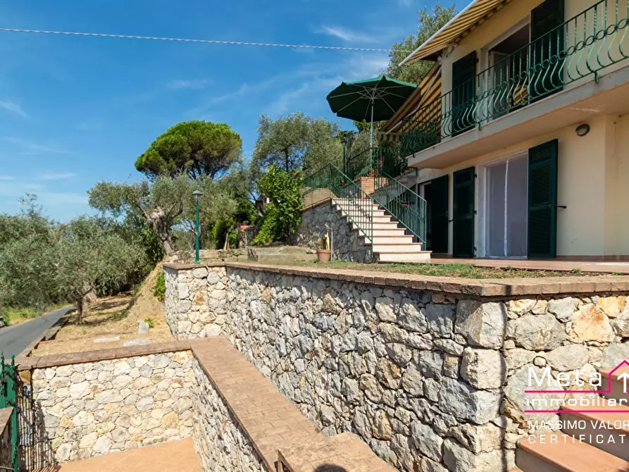 Immagine 5 di Villa in vendita  in via Provinciale 215 a Castelnuovo Magra