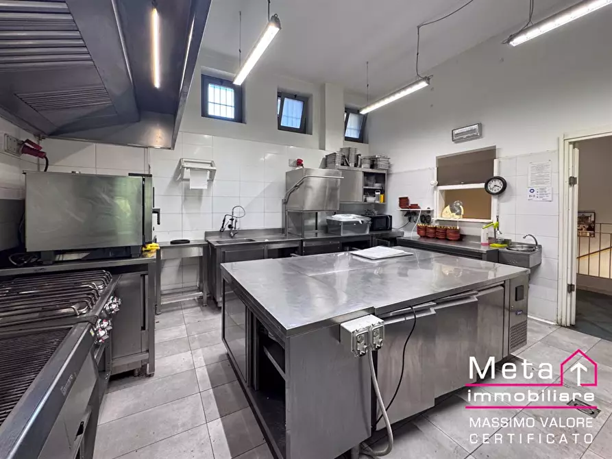 Immagine 3 di Negozio in vendita  in Via Alfonsine 18 a San Donato Milanese