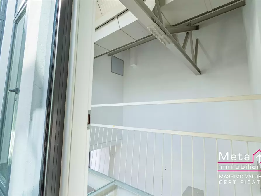 Immagine 2 di Laboratorio in vendita  in Via Mecenate 76 a Milano