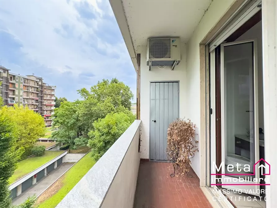 Immagine 6 di Appartamento in vendita  in via Mattei 46 a San Donato Milanese