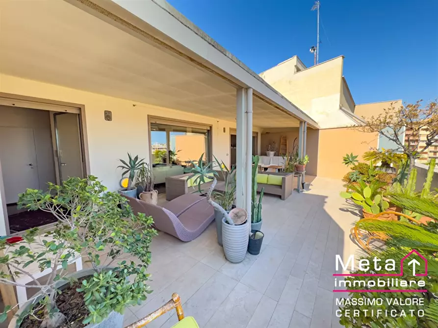 Immagine 2 di Attico in vendita  in Via Aldo Moro 8 a Bisceglie