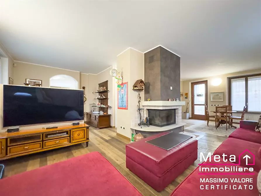 Immagine 6 di Villa in vendita  in via XXV aprile a Tribiano