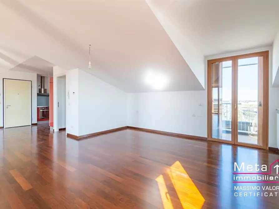 Immagine 1 di Attico in affitto  a San Donato Milanese