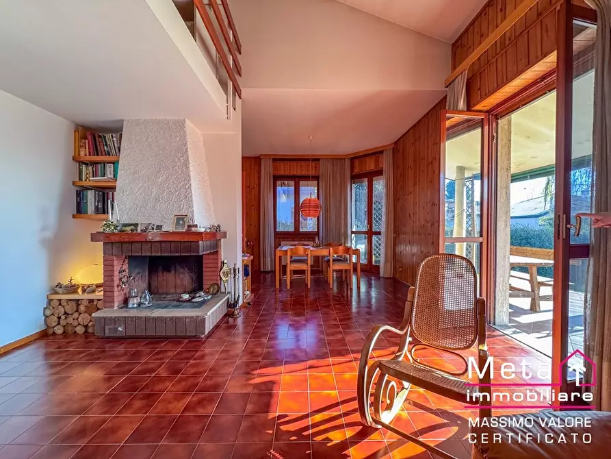 Immagine 1 di Villa in vendita  in Via C. Armellini 11 a Pantigliate