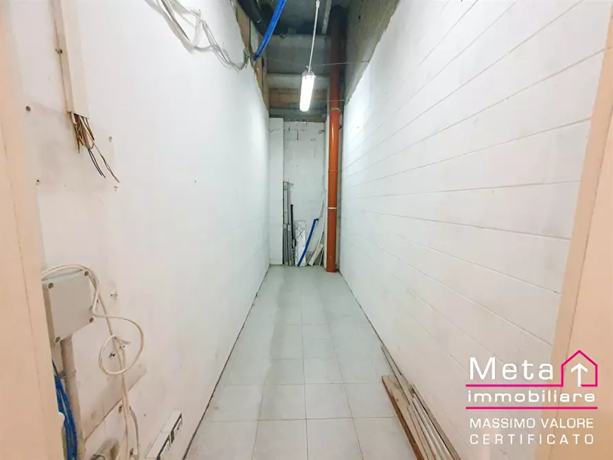 Immagine 2 di Negozio in affitto  in via dei Rioni a Pantigliate