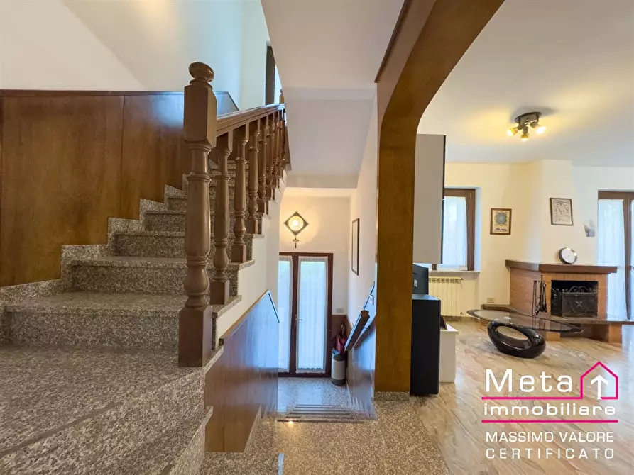 Immagine 1 di Villa in vendita  in via Lombardi a San Giuliano Milanese