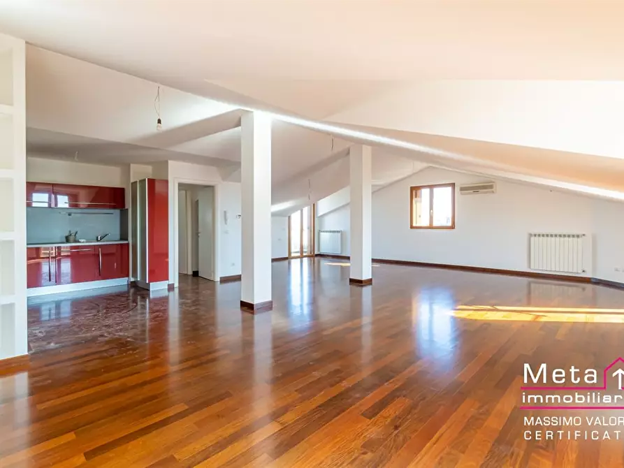 Immagine 1 di Attico in affitto  in via J. F. Kennedy 26 a San Donato Milanese