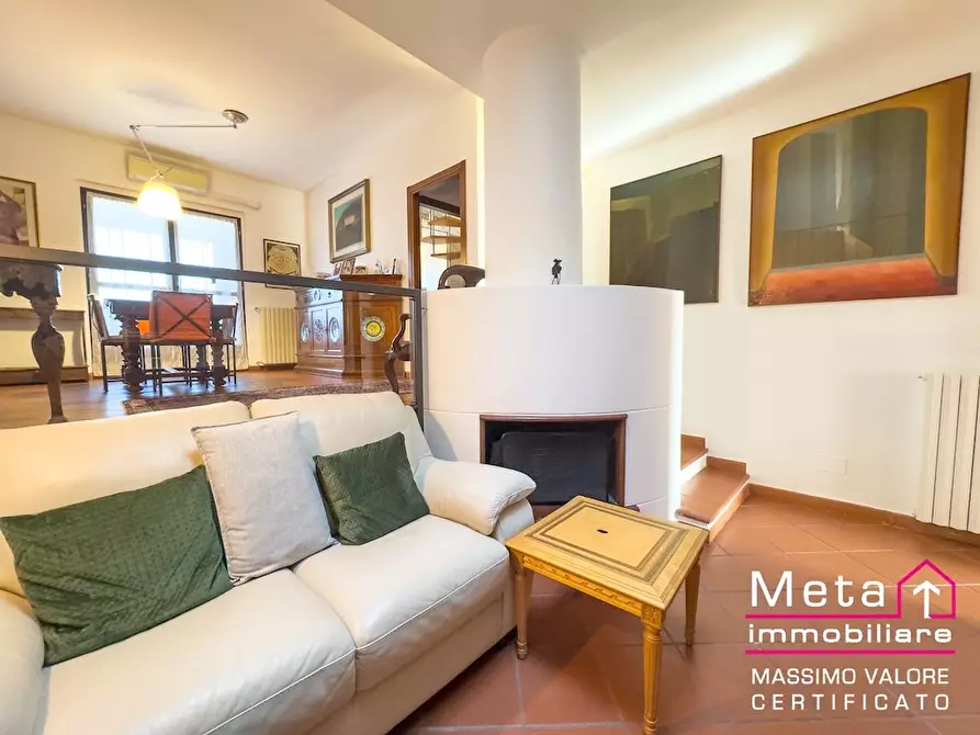 Immagine 2 di Appartamento in vendita  in via Fratelli Cervi 16 a Peschiera Borromeo