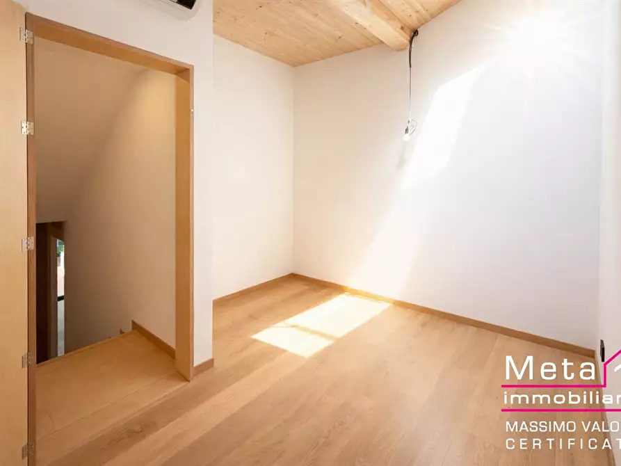 Immagine 1 di Appartamento in vendita  in Via Michele Pericle Negrotto 49 a Milano