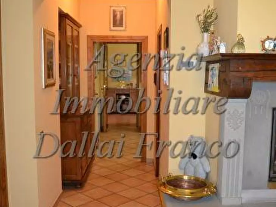 Immagine 9 di Villa in vendita  in Piazza Cavour a Barberino Di Mugello