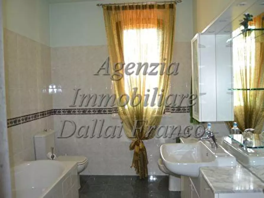 Immagine 5 di Villa in vendita  in Piazza Cavour a Barberino Di Mugello