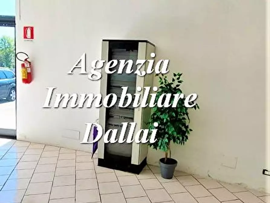 Immagine 3 di Locale commerciale in affitto  in SP 551 Traversa del Mugello a Borgo San Lorenzo